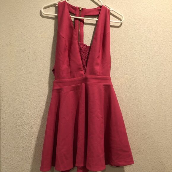 NBD x The Naven Twins Hot Pink V-Neck Back Cut Out Fit & Flare Mini Dress Size S
